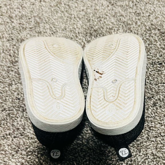 First Steps toddle boy shoes. Size 5 - Picture 7 of 8